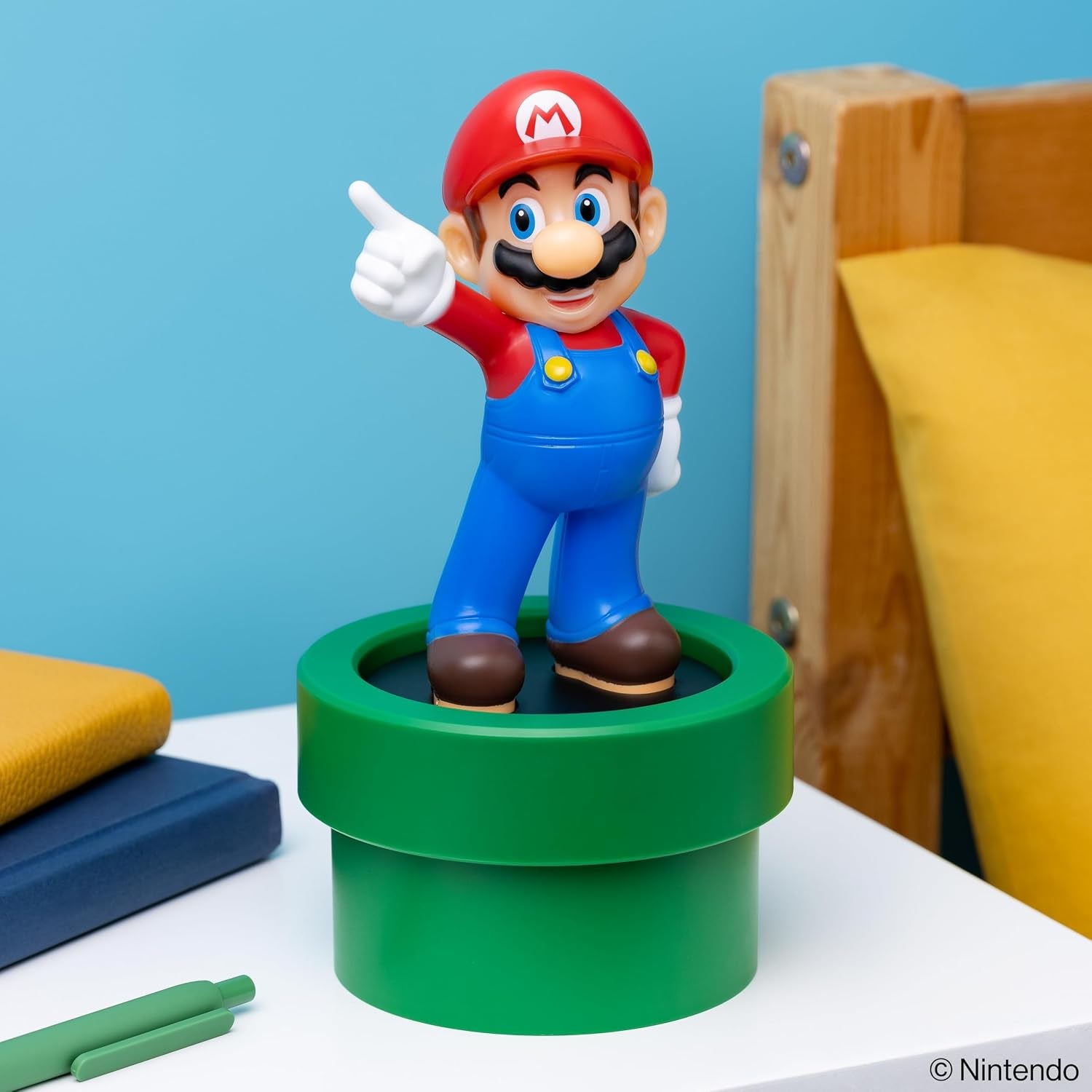 Super Mario LED Figure Light – 20 cm